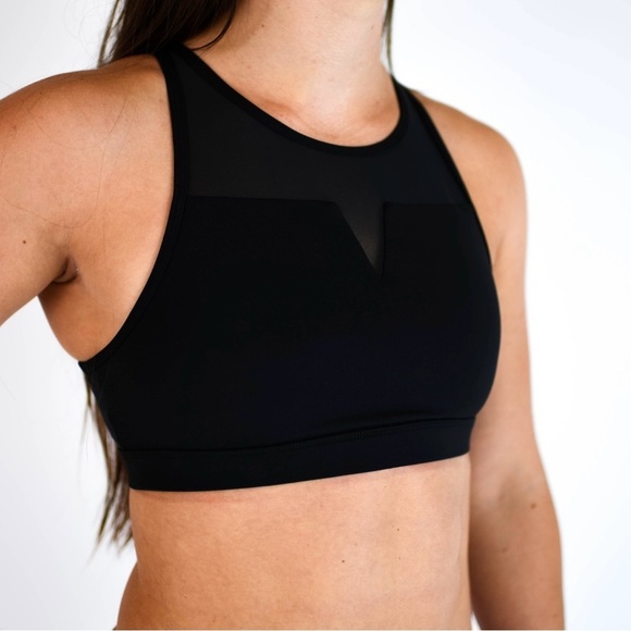 FLEO Maeve Sports Bra Light Support Black Mesh High Neck Racerback Size XS NWT - Picture 2 of 10